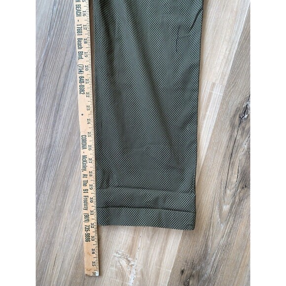NWT - Banana Republic Aiden Chino Pants Summer Weight Green Size 34”x32” NEW - Picture 7 of 7